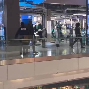 Multicultural Britain doing great 🤯