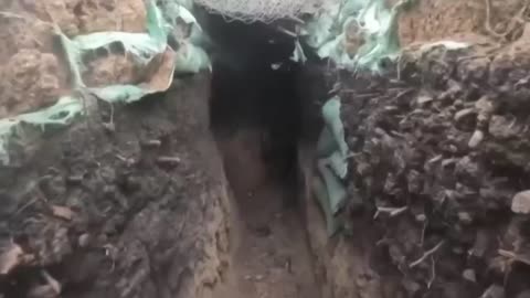 Intense Footage of Ukrainian Soldiers Clearing Russian Trenches Around Kharkiv