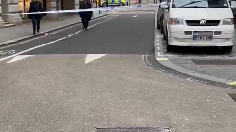 Regent Street Central London evacuated. Police carry out controlled explosion