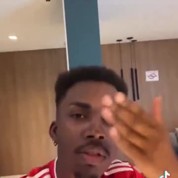 Informar CPF pra pagar 2 latinhas de Coca-Cola. Vão pro inferno seus ladrões!