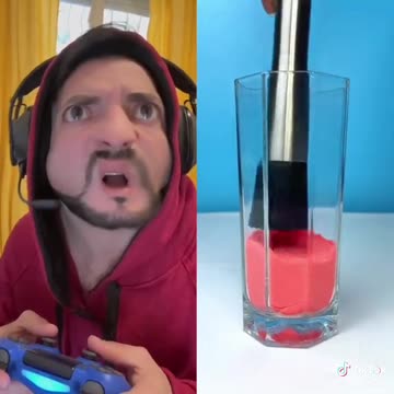 Somethin' funny's happenin'