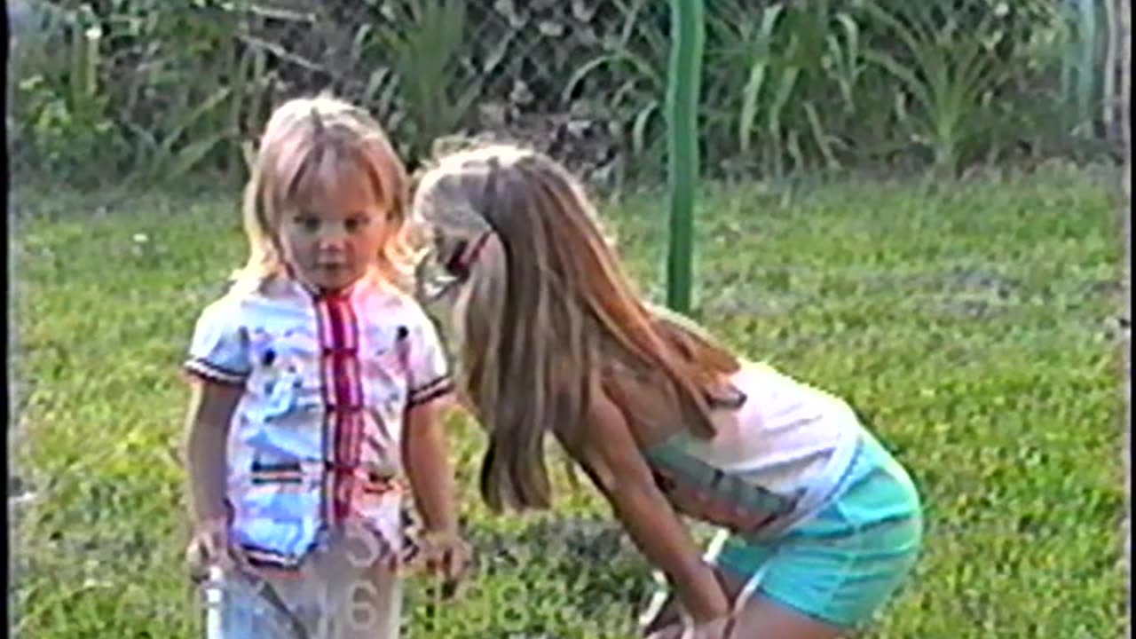 1987-VA-Jo&Katie&Gram