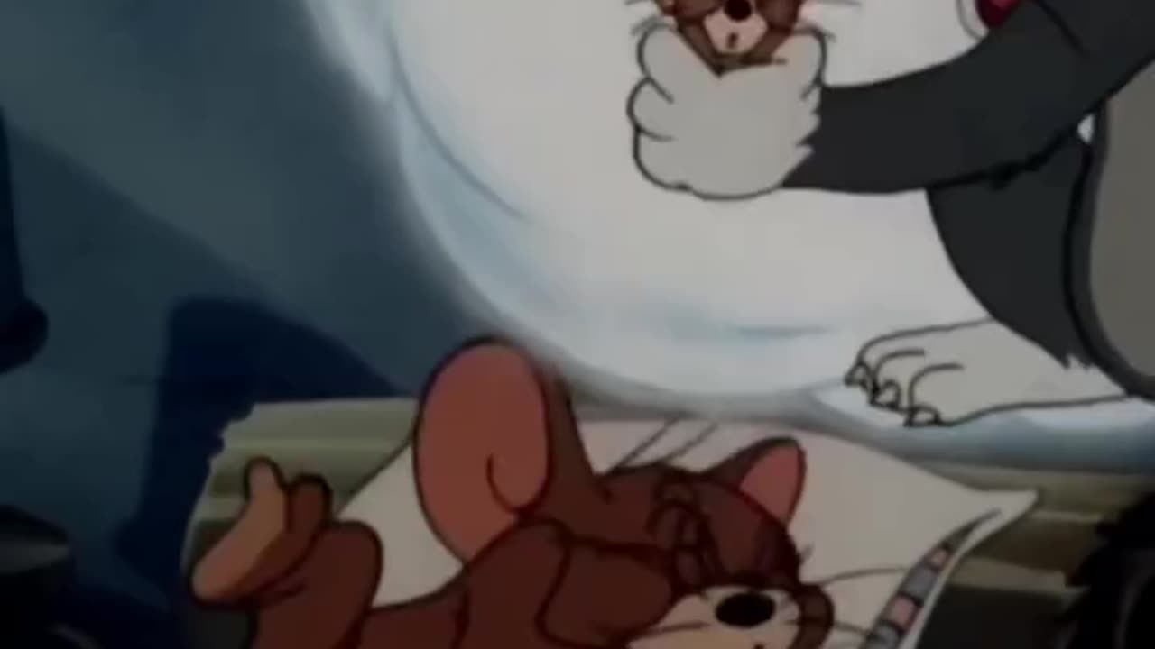 "Tom vs Jerry: Epic Chase Showdown - Hilarious Cartoon Moments!"