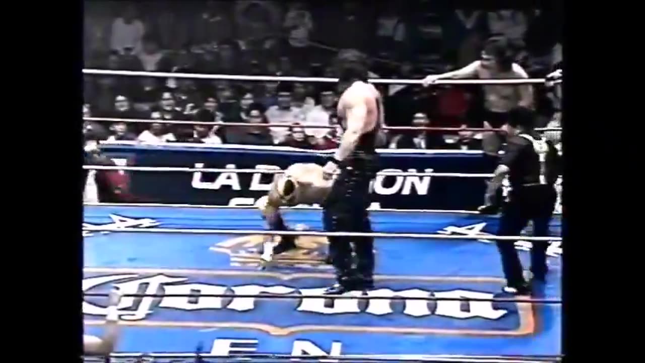 (1997.01.31) Jake Roberts, "Diesel" & "Razor Ramon" vs Cibernetico, Perro Aguayo & Pierroth Jr - AAA