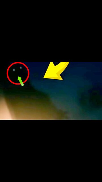 Unaufhaltsam kommt es aus der Dunkelheit auf uns zu