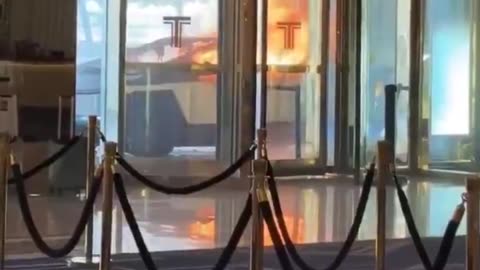 "Tesla Cybertruck Explodes Outside Trump Hotel"