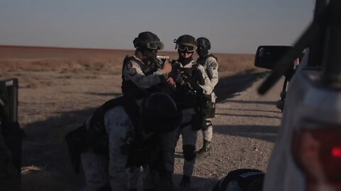 Mexico deploys the first of 10,000 National Guard troops to US border