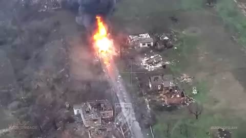 Intense Combat Footage from Azov Unit Repelling a Mechanized Assault Near Toretsk