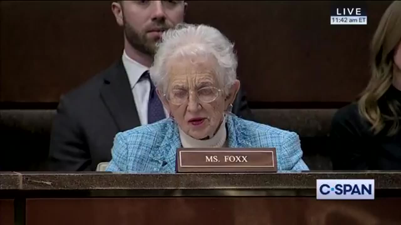 🔥Virginia Foxx forced every last mayor at the hearing to admit how much they spent on ILLEGAL aliens
