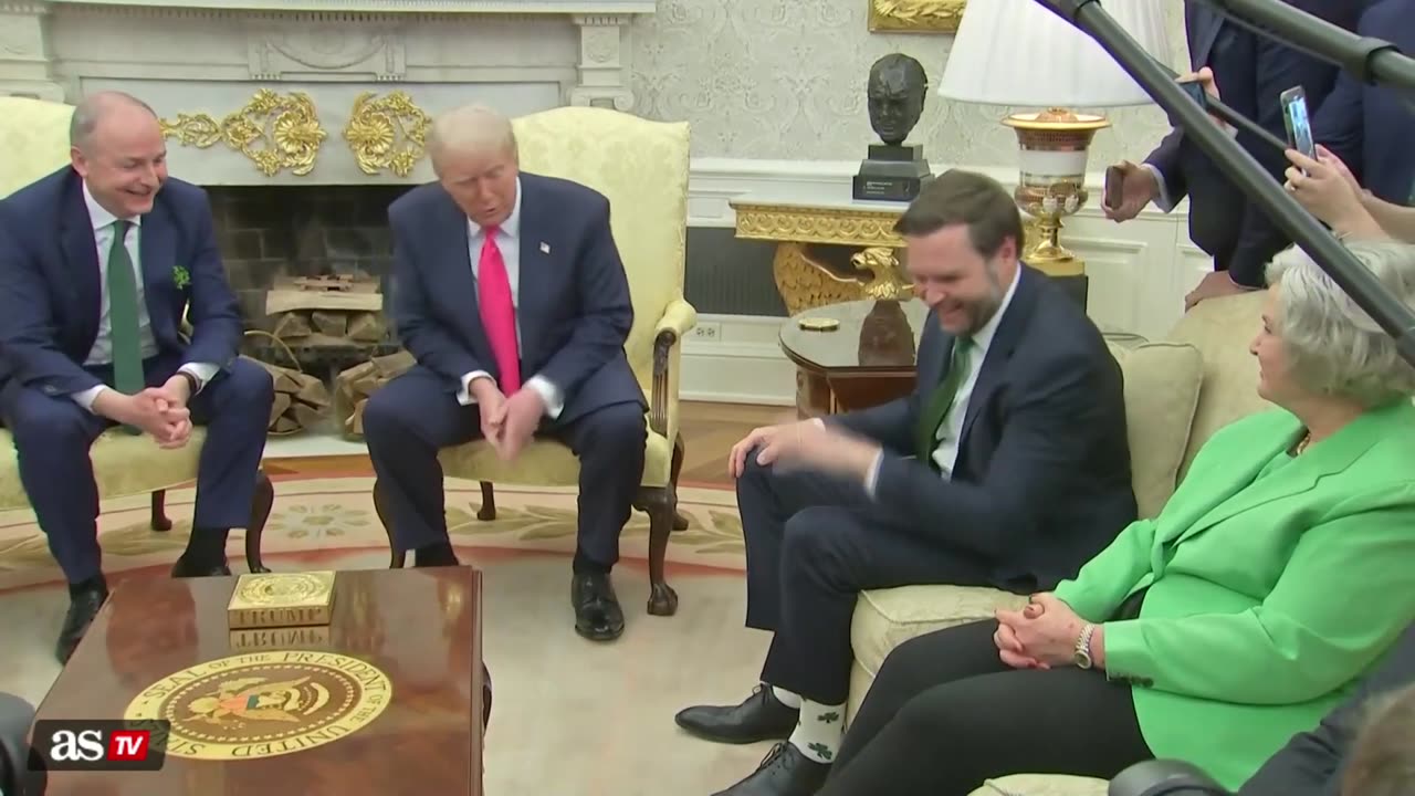Trump_JOKES_about_JD_VANCE_S_SOCKS_during_speech__‘I_M_TRYING_TO_STAY_FOCUSED
