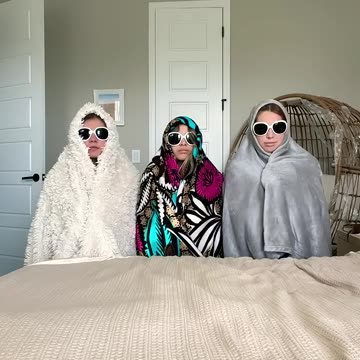 This is so RANDOM! 👀😜🤣 | Triple Charm #Shorts