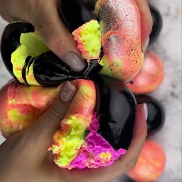 Oddly Satisfying Shiny Ball Raxek – Perfect for Relaxation! 😌🎮