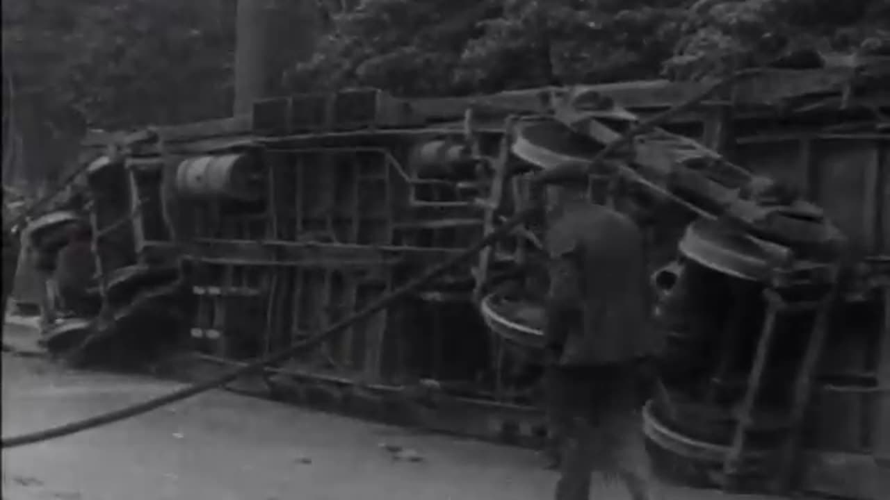 San Francisco’s Fallen Streetcar: Wreck in Motion