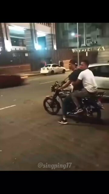 Police catches theif funny video