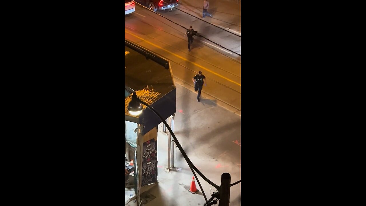 Naked Man chased by 2 cops in Toronto!