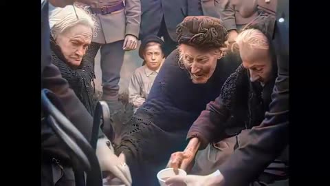 Incredible and Emotional Footage of French Refugees Towards the End of WW-I in 1918 in Color