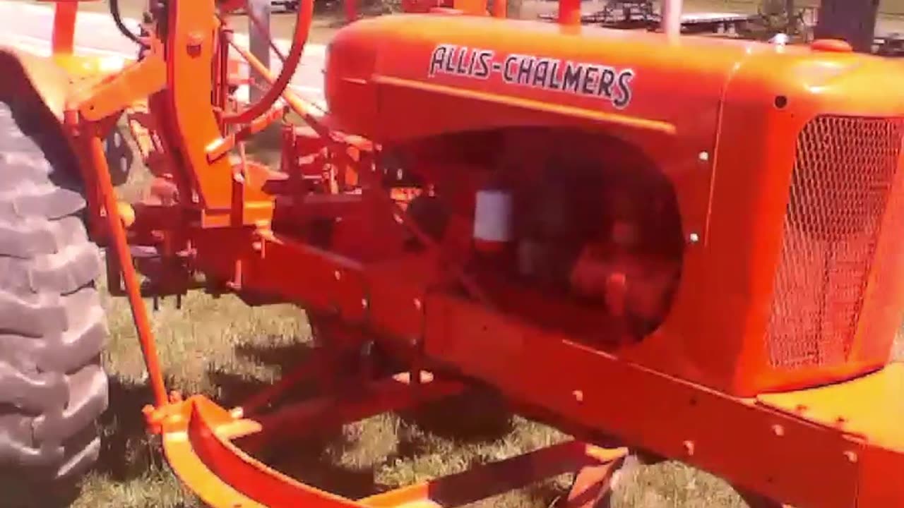 1946 Allis-Chalmers Road Grader