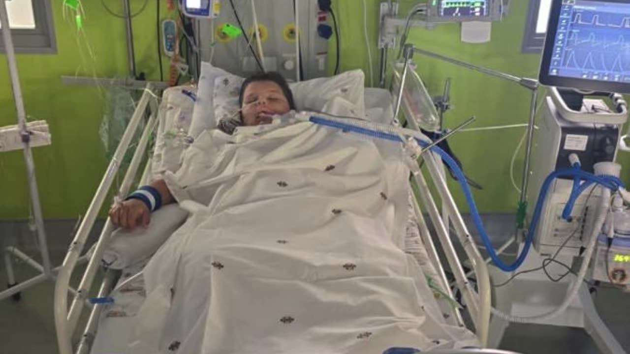 needs help after Crocodile attack.