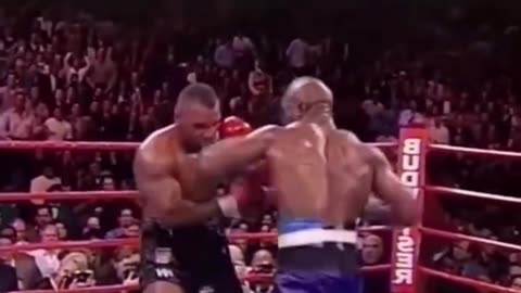 Unforgettable Moments from the Iconic Tyson vs. Holyfield Fight!