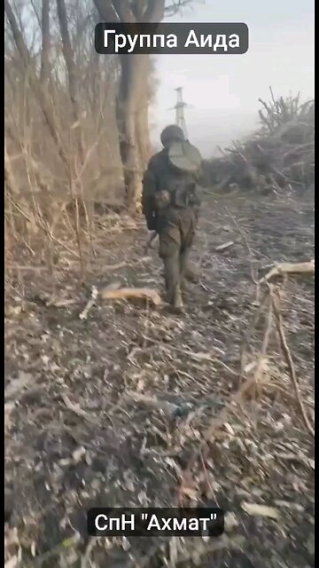 Grimy Russian fighters immediately after exiting the pipe near Sudzha towards Ukrainian positions.