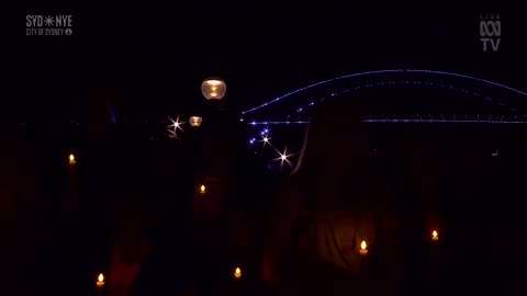 A minute's silence held for Bondi victims on New Year's Eve
