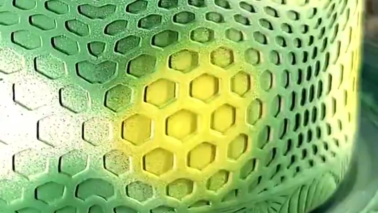 Watch How a Spray of Paint Turns a Cup Into a Work of Art!