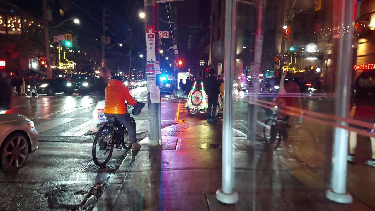 【4K】Nightlife experience Downtown Toronto Canada 🇨🇦