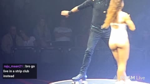 Crazy Rollerblading at Paranormal Cirque
