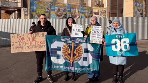 Ukrainian citizens continue to protest over missing Ukrainian soldiers