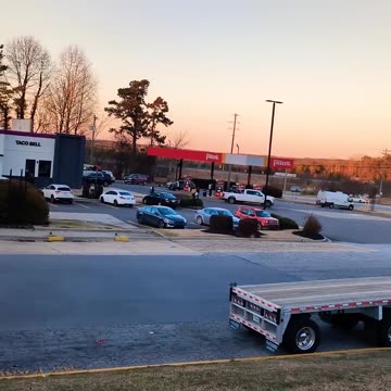 They didn't have any #ourtruckinglife #reallifetruckers #truckdriver #truckinlifestyle #truckdrivers