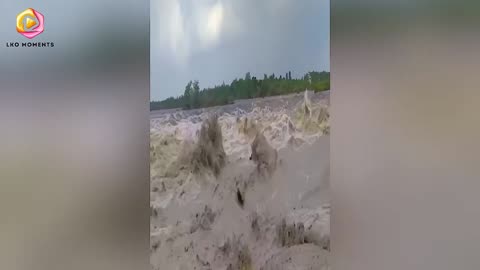 80 Strange Things Happening Right Now Around the World Caught on Camera