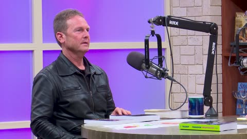 The Trump Paradox: Savior or Stage-Setter? | Billy Crone | The Week in Bible Prophecy