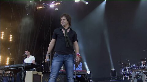 Mike & The Mechanics - Isle of Wight Festival 2011