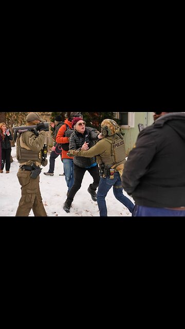 They're Scattering: Anti-ICE Leftists Consider Fleeing Country After Signal Chat Got Exposed