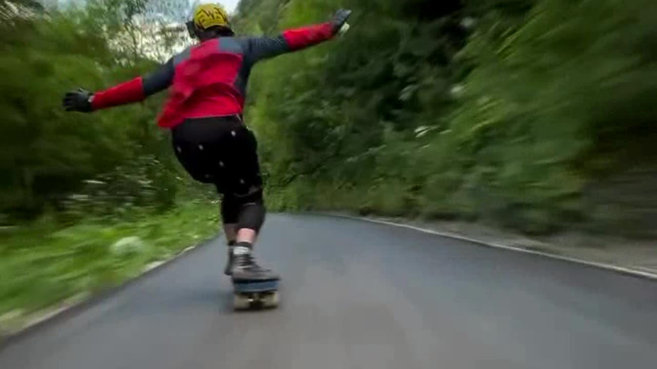 Skatepark Challenge: No Falling Allowed