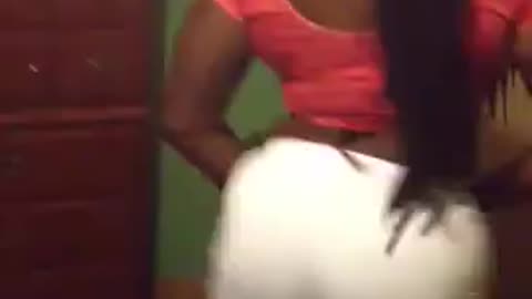 Nasty girl twerk