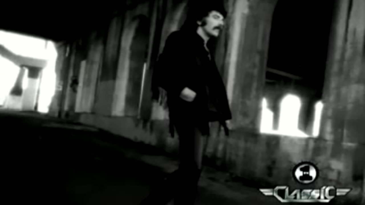 Black Sabbath with Glenn Hughes - No Stranger To Love