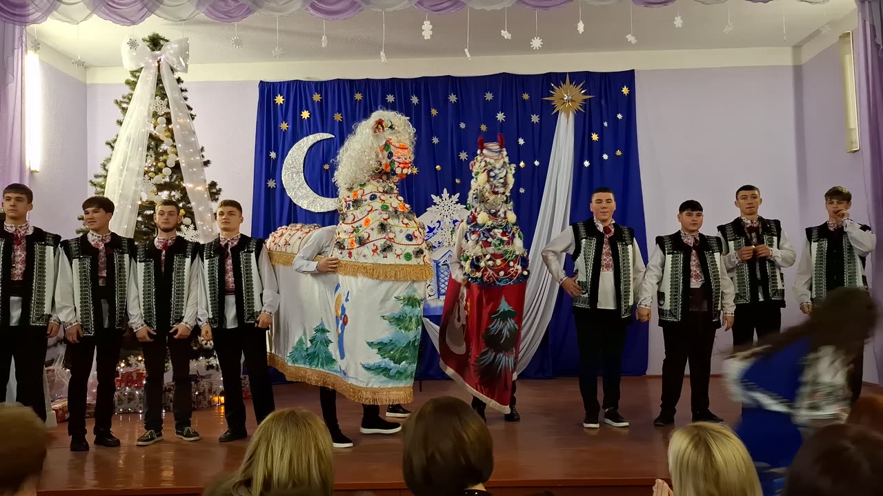 Vancicăuți 27 decembrie 2024 Căluții mari Concert Vine Anul Nou 24/26