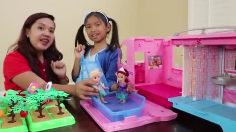 Wendy Pretend Play w_ Barbie Dream Camper Bus