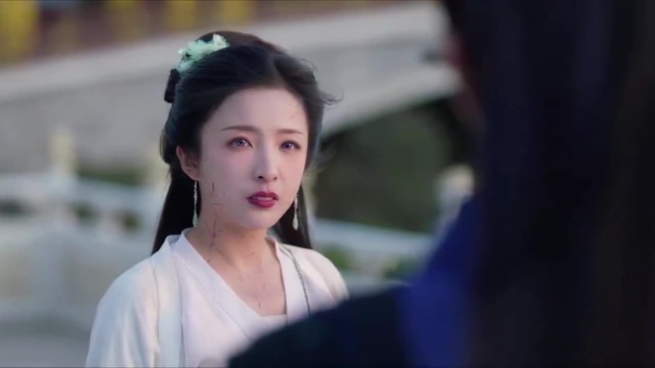 Qingcheng & Gengyun love of petals Gengyun saves Qingcheng from being hurt episode 18