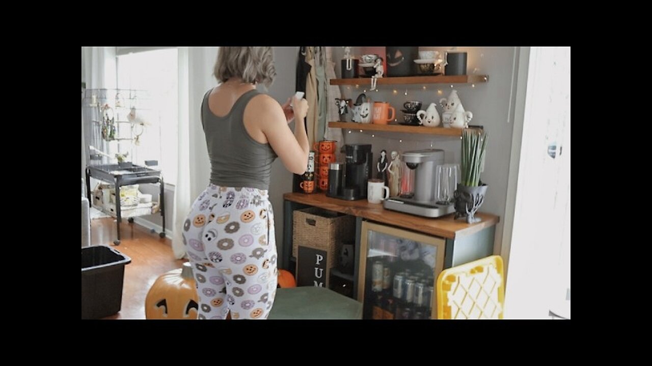 Halloween Glow-Up for the Coffee Stand - Decorate With Me