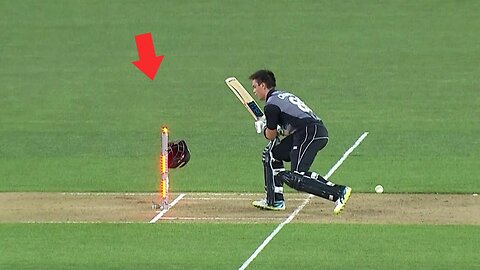 10_Bizarre_Dismissals_In_Cricket_Ever