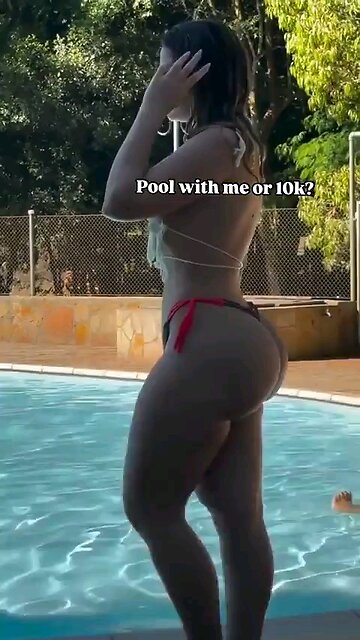 RATE HER 1-100 SEXY AF