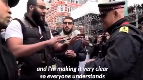 Islamists in the UK are openly telling police officers they will kill the dogs.