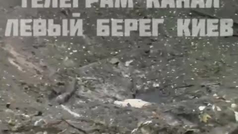 💥🏢 Ukraine Russia War | Missile Strike Leaves Crater in Kyiv Courtyard | RCF