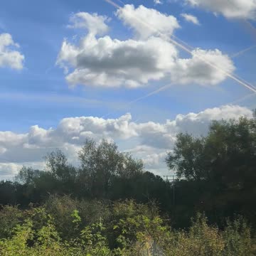 ☠️ Non-Stop Spraying of Heavy Metals Over England | What’s Really Happening Above Us?