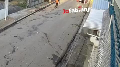 Joven en operativo policial