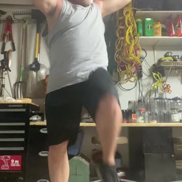 Move 4 of 16... Standing Elbow-to-Knee Crunches!