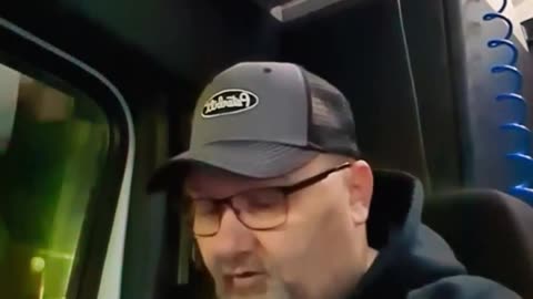 Now I'm whining #ourtruckinglife #truckdriver #reallifetruckers #trucking #truckinlifestyle