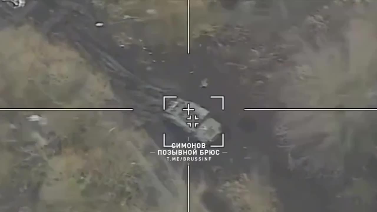 🇷🇺🇺🇦Footage of the destruction of a Ukrainian HMMWV armored vehicle